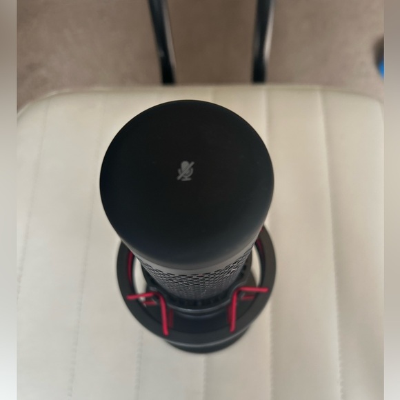 HyperX QuadCast Microphone for Gaming - Picture 8 of 11